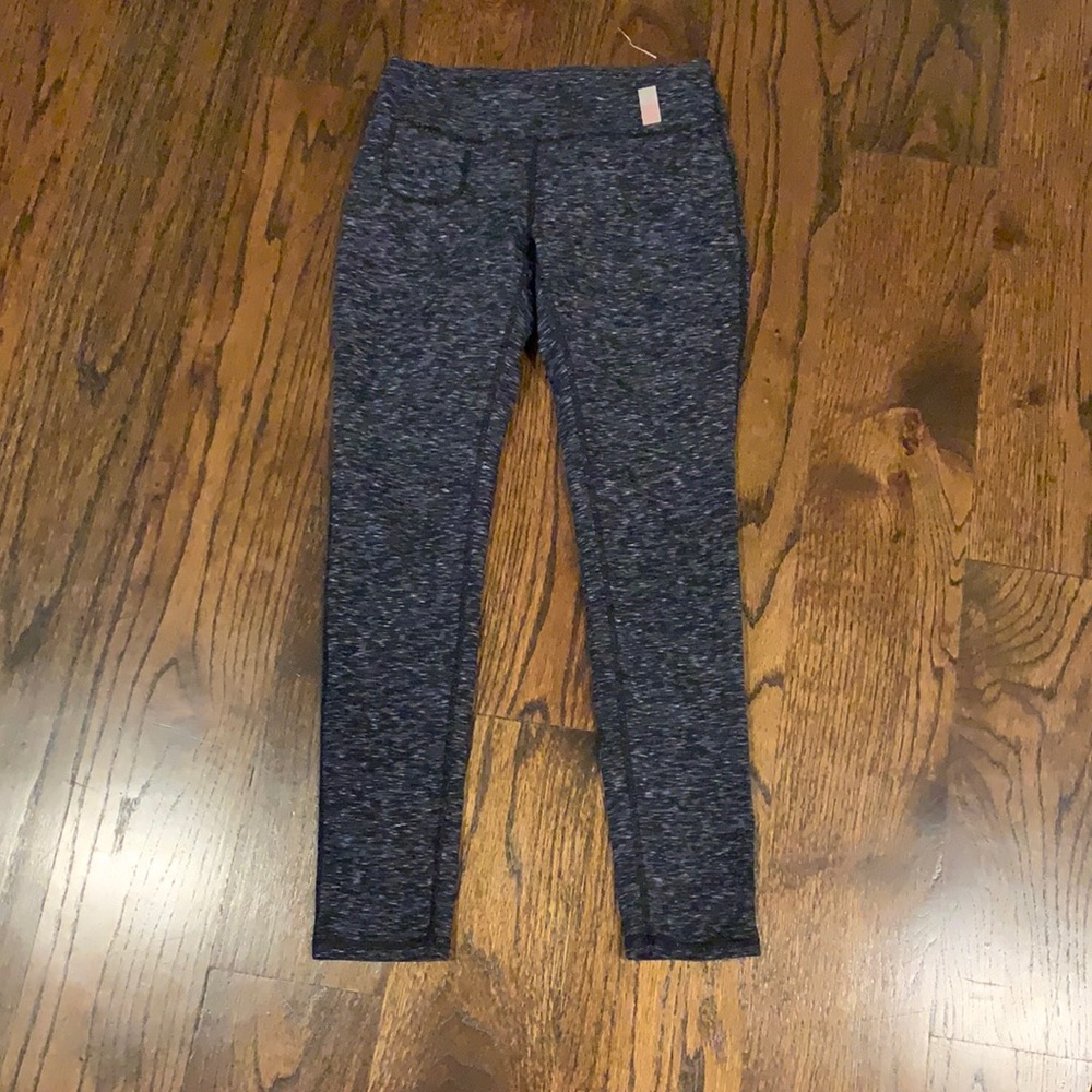 Black and white Zella Girl leggings